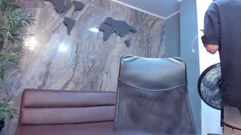 Snapshot of niick_carter chatting on 11.02.25 Nick online show from 11.02.25