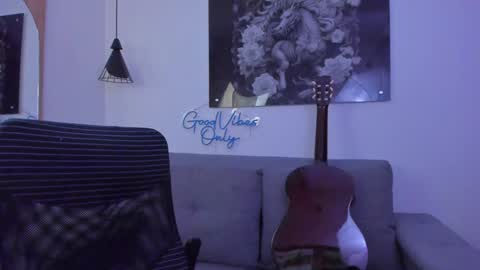 Niick online show from 12.12.24