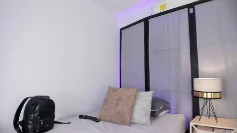 Niicole online show from 02.20.26