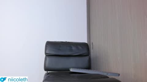 Nicoleth Mendez  online show from 11.12.25