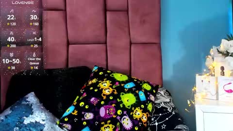 Snapshot of niinaink chatting on 02.09.25 NINAINK online show from 02.09.25