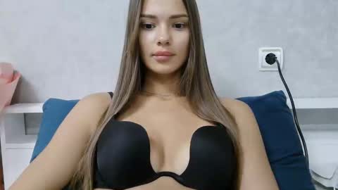Snapshot of nika_verona1 chatting on 06.03.26 Nika online show from 06.03.26
