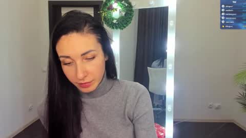 Snapshot of nikamiles chatting on 01.07.25 Nika online show from 01.07.25