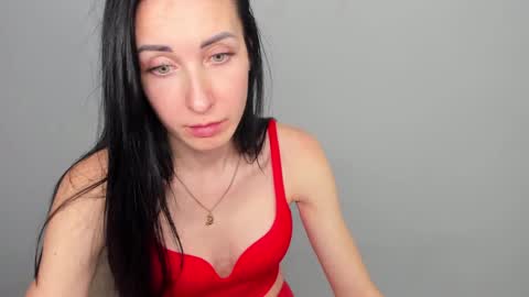 Snapshot of nikamiles chatting on 01.10.25 Nika online show from 01.10.25