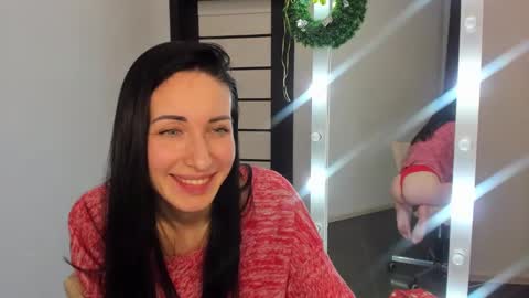Snapshot of nikamiles chatting on 01.10.25 Nika online show from 01.10.25