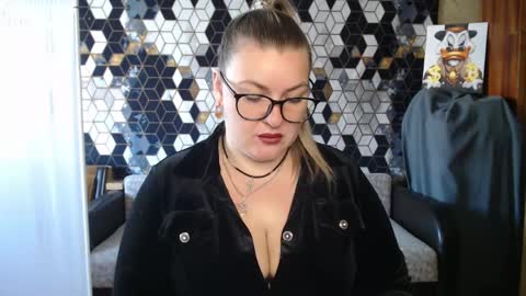 Snapshot of nikaskylink chatting on 05.06.26 Nika online show from 05.06.26