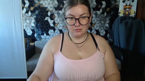 Snapshot of nikaskylink chatting on 05.08.26 Nika online show from 05.08.26