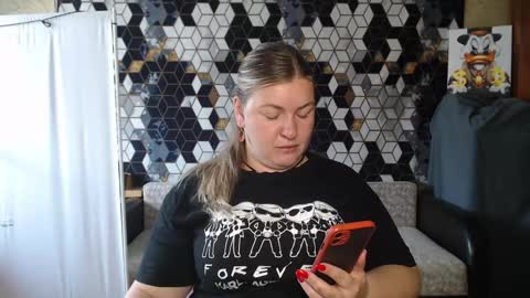 Snapshot of nikaskylink chatting on 05.19.26 Nika online show from 05.19.26