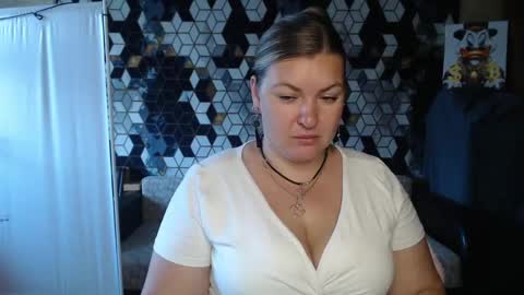 Snapshot of nikaskylink chatting on 05.28.26 Nika online show from 05.28.26