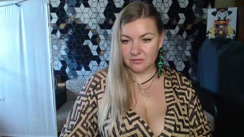 Snapshot of nikaskylink chatting on 05.29.26 Nika online show from 05.29.26