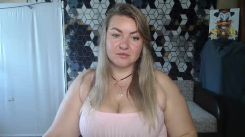 Snapshot of nikaskylink chatting on 06.05.26 Nika online show from 06.05.26