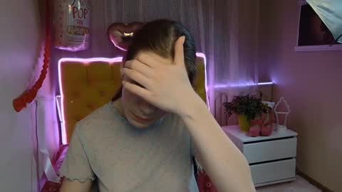 nikastarkk online show from 03.04.25