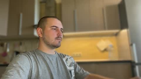 Snapshot of nikbusiness chatting on 09.08.25 Nick online show from 09.08.25