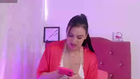 Snapshot of nikii_28 chatting on 09.18.25 Nikii online show from 09.18.25