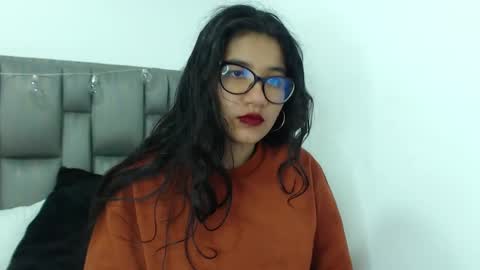 Snapshot of nikki_333 chatting on 12.10.24 Nilly online show from 12.10.24