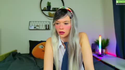 Snapshot of nikki_goldberg chatting on 12.12.24 Kitty Chatte online show from 12.12.24