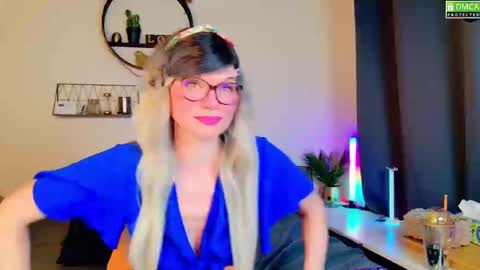 Snapshot of nikki_goldberg chatting on 03.10.25 Kitty Chatte online show from 03.10.25