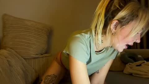 Snapshot of nikki_whatever chatting on 01.03.25 nicolette online show from 01.03.25