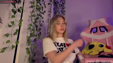 Online fr-mn 1 am NY time    online show from 04.19.26