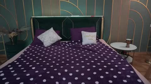 Nikki online show from 02.09.25