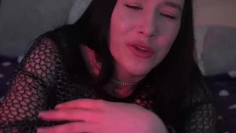 Nikki online show from 03.12.25