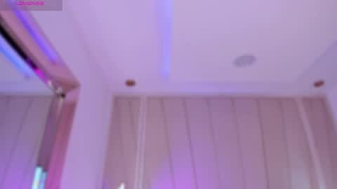 Nikki  online show from 01.17.25