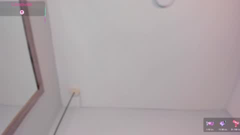 Nikki  online show from 12.22.25