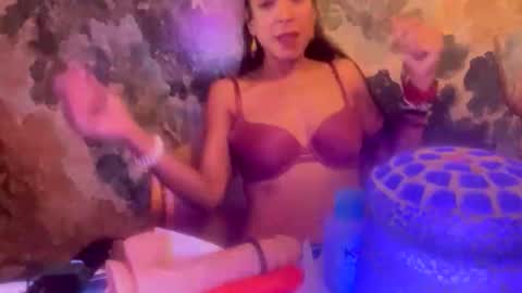 nikkipoon online show from 04.25.26