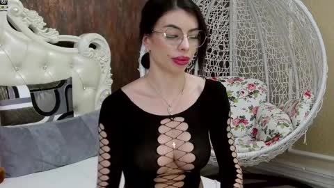 Nikky online show from 02.21.25