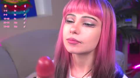 Snapshot of nikkisilk chatting on 05.20.26 Stassy Krissy Aria Lina online show from 05.20.26