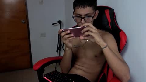 niklaus_wolf online show from 03.11.26