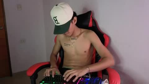 niklaus_wolf online show from 04.19.26