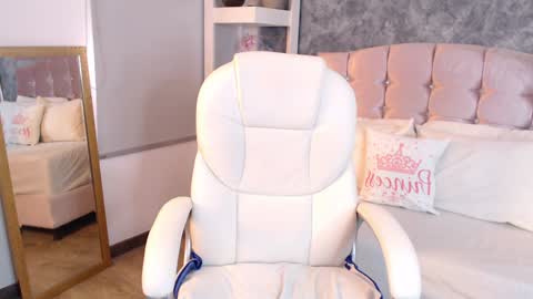 Niko Robin online show from 12.09.24