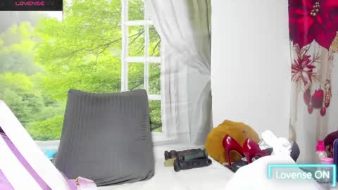Snapshot of nikol32__ chatting on 06.18.26 dayan online show from 06.18.26
