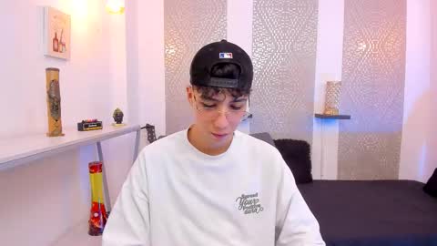    online show from 11.05.25