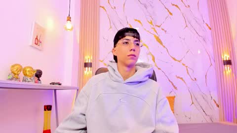    online show from 02.10.26