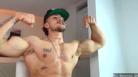 Niko online show from 10.22.25