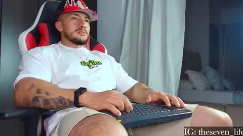 Snapshot of nikolaylisin chatting on 07.10.26 Niko online show from 07.10.26
