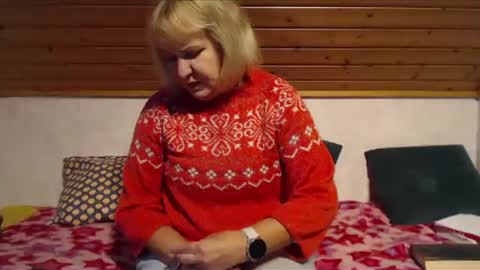 Nikole1 online show from 10.15.25