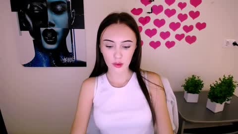Snapshot of nikonara_ chatting on 12.06.24 nikonara_ online show from 12.06.24