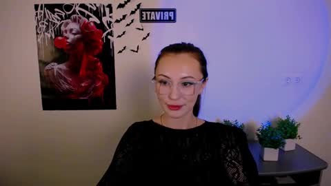 Snapshot of nikonara_ chatting on 02.17.25 nikonara_ online show from 02.17.25