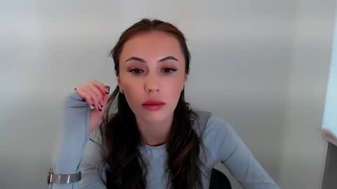 Snapshot of nikonara_ chatting on 10.11.25 nikonara_ online show from 10.11.25