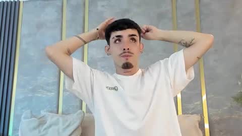 Niko Stone online show from 12.21.25