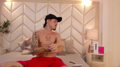 Niko Stone online show from 04.01.26