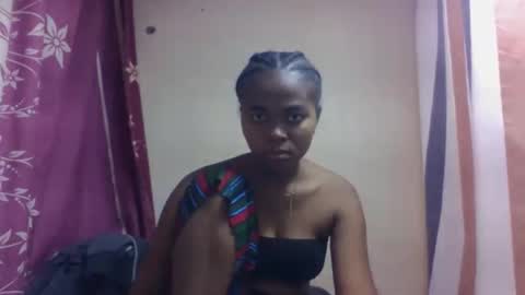 nilah online show from 09.25.25