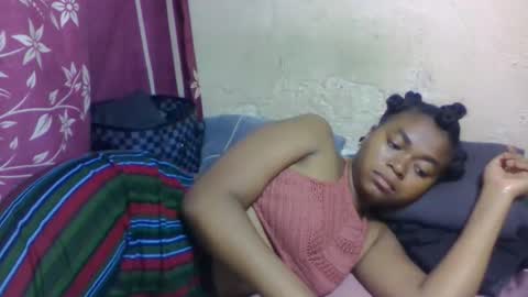 nilah online show from 12.16.25