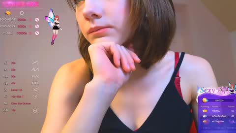 Snapshot of nillie_kelly chatting on 12.17.24 Nillie online show from 12.17.24