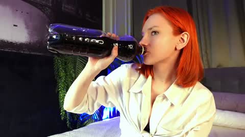 Snapshot of nillie_kelly chatting on 01.24.25 Nillie online show from 01.24.25