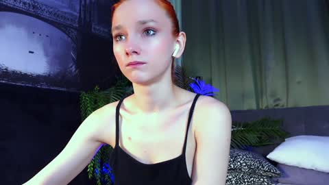 Snapshot of nillie_kelly chatting on 01.24.25 Nillie online show from 01.24.25