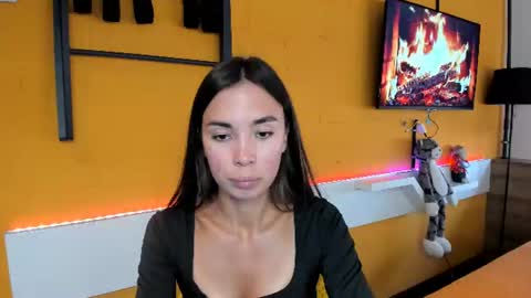 Snapshot of nilliluv chatting on 07.28.26 Bella online show from 07.28.26